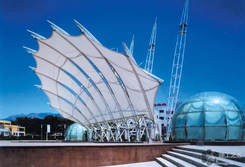 双辽车棚膜结构网架